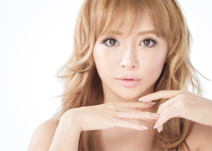浜崎あゆみがブランドアンバサダーを務める炭酸ガスパック「R-FACE BFT