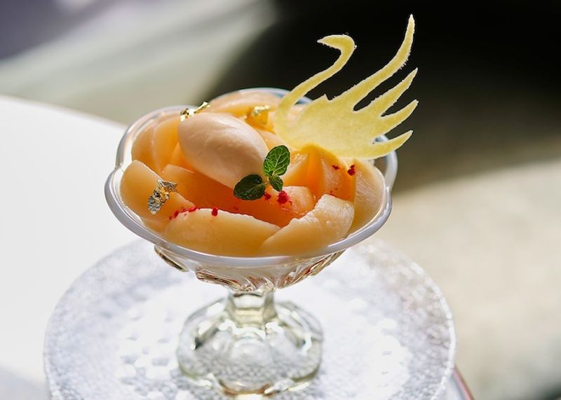 夏のフルーツパフェ。人気ホテル&amp;カフェの新作を厳選