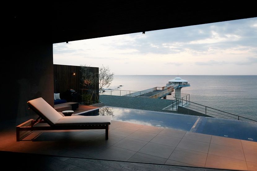 東京から1時間で南国へ！「SHIRAHAMA KEY TERRACE HOTEL SEAMORE」