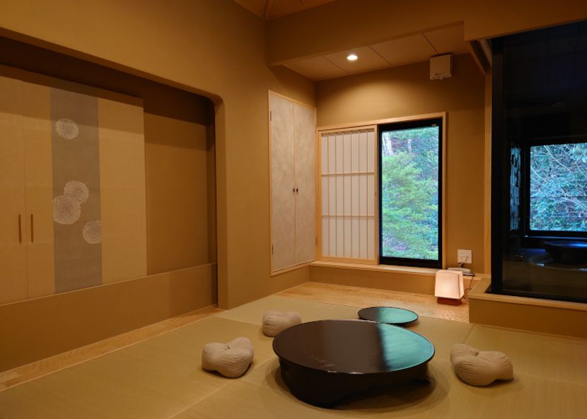 京都で温泉とアートを楽しむ旅はいかが？　老舗旅館 「すみや⻲峰菴」へGO