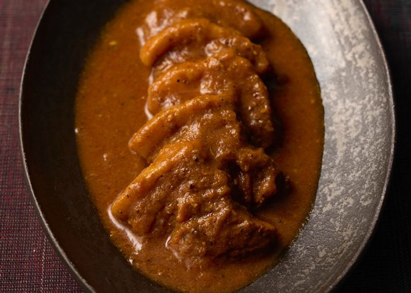 人気インド料理店「エリックサウス」のシェフ直伝！　キーマカレーとポークカレーの本格レシピ