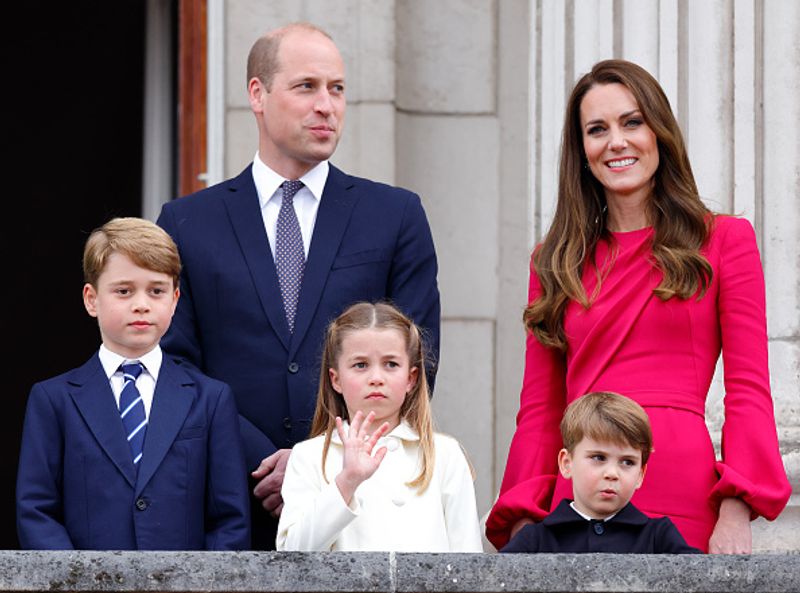英・ウィリアム皇太子＆キャサリン皇太子妃は、シャーロット王女とルイ王子に“スペア”だと感じてほしくない？