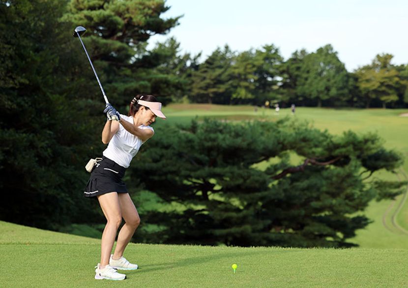 「marie claire sustainable open golf 2023」開催リポート　美しい自然の中とびきりのゴルフウェアでプレー！【前編】