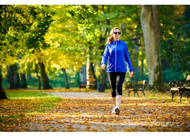 健康への効果別！ ウォーキングに最適な時間帯