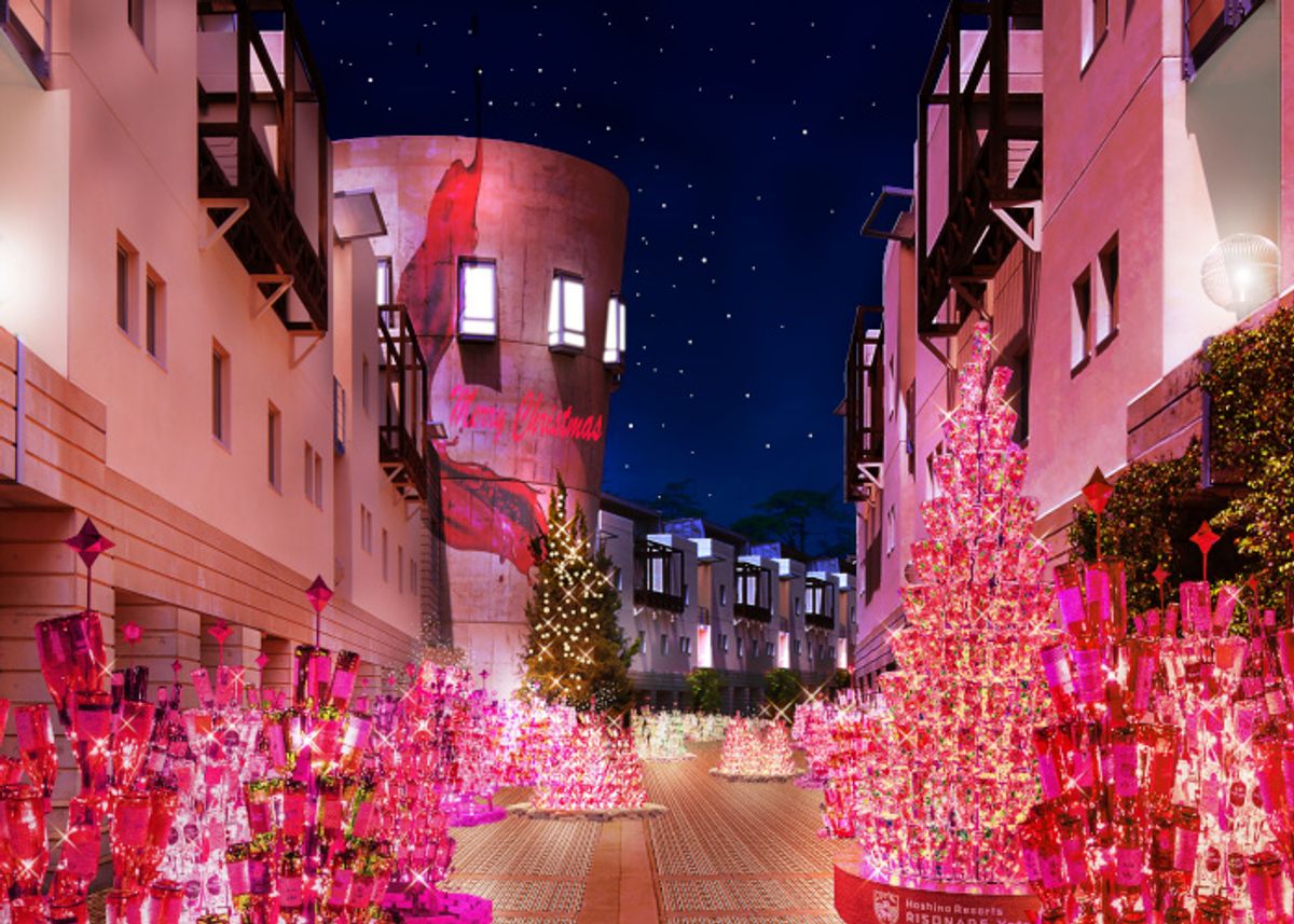 「星野リゾート　リゾナーレ八ヶ岳」ワインレッドのイルミネーションを楽しむクリスマス