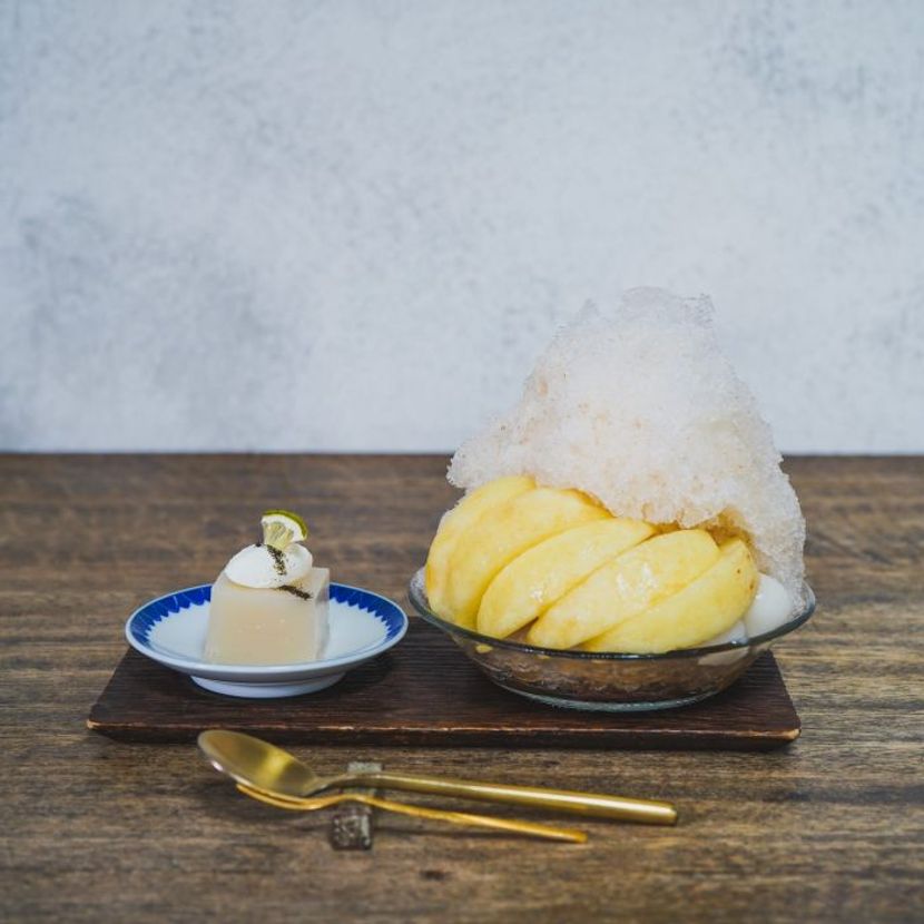 京都・暑い日に食べたい！キーンと冷たいうめぞの茶房の「志るこ氷」と「かざり羹」【町家宿おかみの､たびする京都くらす京都｡】