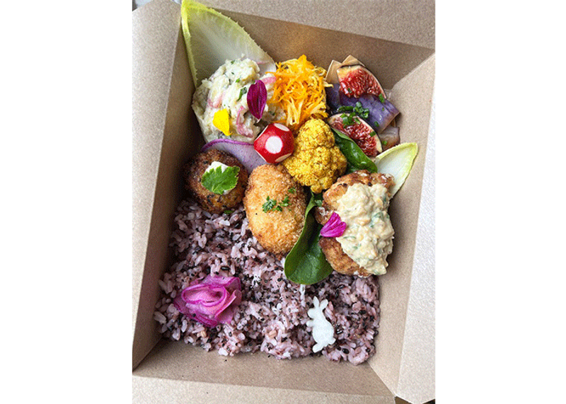 パリ・ファッション界を魅了するヴィーガン弁当。その作り手とは