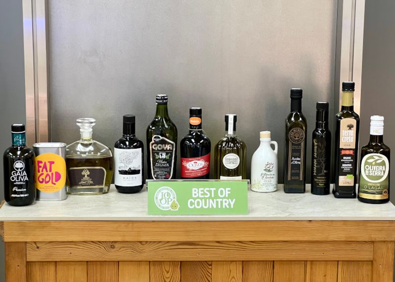 最高峰のエキストラバージンオリーブオイルを選定。「Japan Olive Oil Prize 2024」授賞式をプレイバック