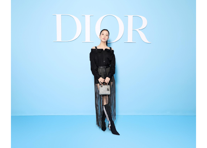 Marie Claire 複数号 + Chanel, Diorなどの特集あり ジスやナタリー・ポートマンなど、ディオール 2025年春夏コレクション