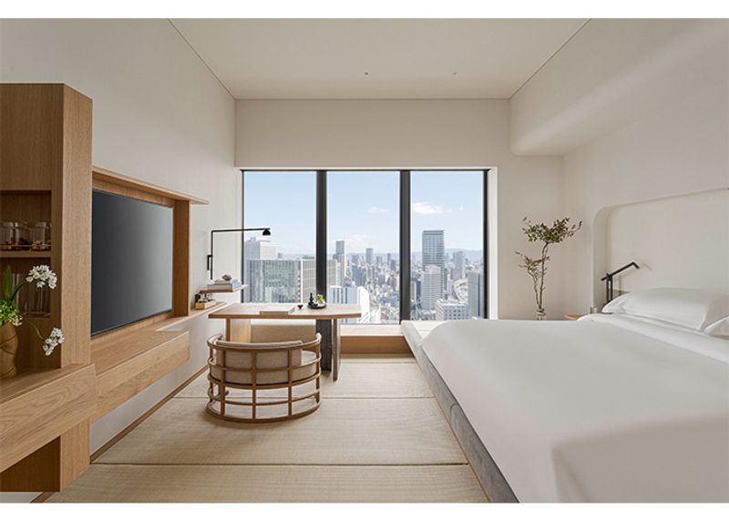 洗練と刺激。さまざまな表情が交錯する“大阪”を味わうアーバンリゾート「フォーシーズンズホテル大阪」へ