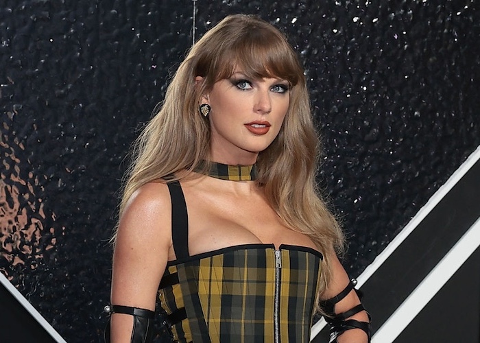 テイラー・スウィフトがリアーナを抜き、世界で最もリッチな女性