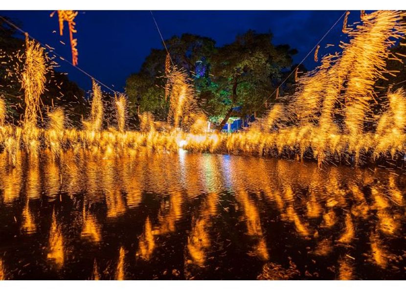 韓国「咸安落火ノリ」息をのむ幻想的な火祭りで、忘れられない夜を