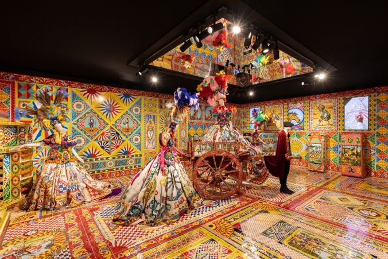 圧倒的な迫力と没入体験。「ドルチェ＆ガッバーナ」特別展がグラン・パレで開催中。