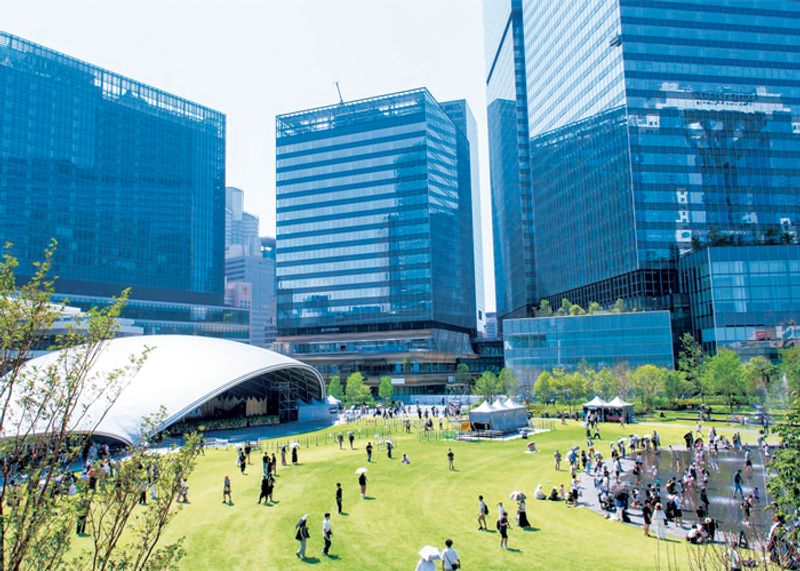 富山市と大阪市が「2025年 行くべき52カ所」に選出される