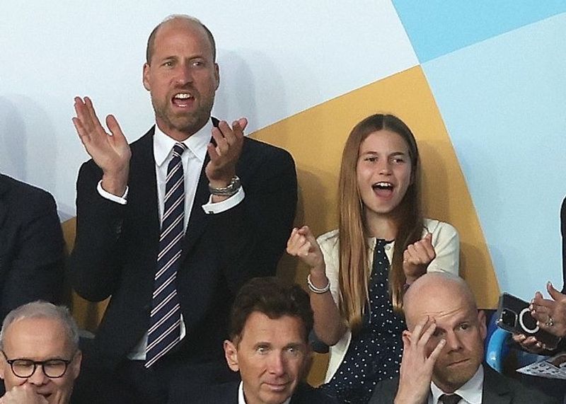 英・シャーロット王女が父娘で初の海外公務。【サッカー女子ユーロ2025】決勝でウィリアム皇太子とイングランド優勝に歓喜