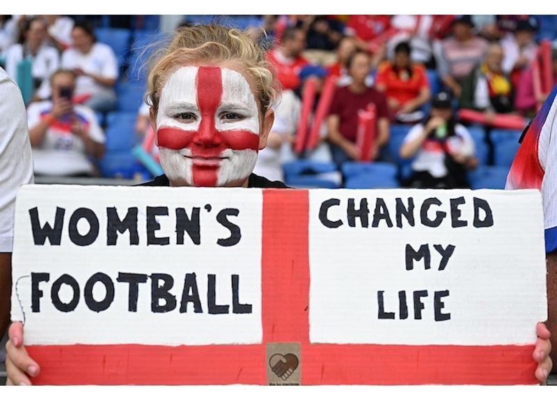 女子サッカー人気、急上昇！  英国で盛り上がる女性ファン文化を徹底検証