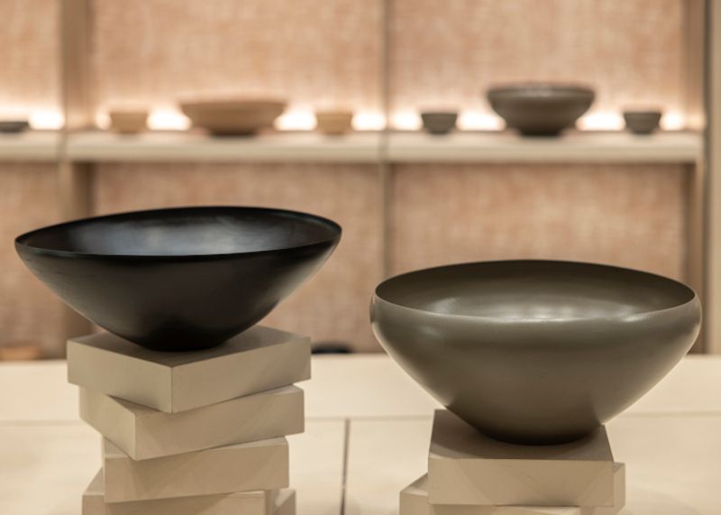 「ブルネロ クチネリ」能登半島地震の被災地支援。輪島塗の作品を表参道アートスペースで展示販売