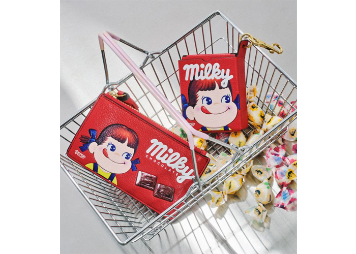アニヤ・ハインドマーチ」から、「milky」をモチーフにしたレザー