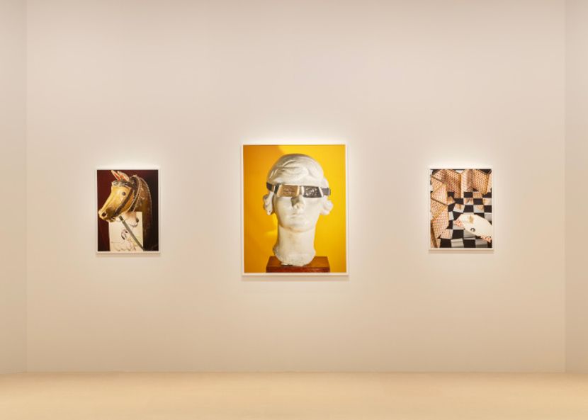 「シャネル・ネクサス・ホール」で写真家 ロー エスリッジの展覧会が開催中。シャネルの所蔵品などを写したフォトコラージュ作品が初の一般公開へ