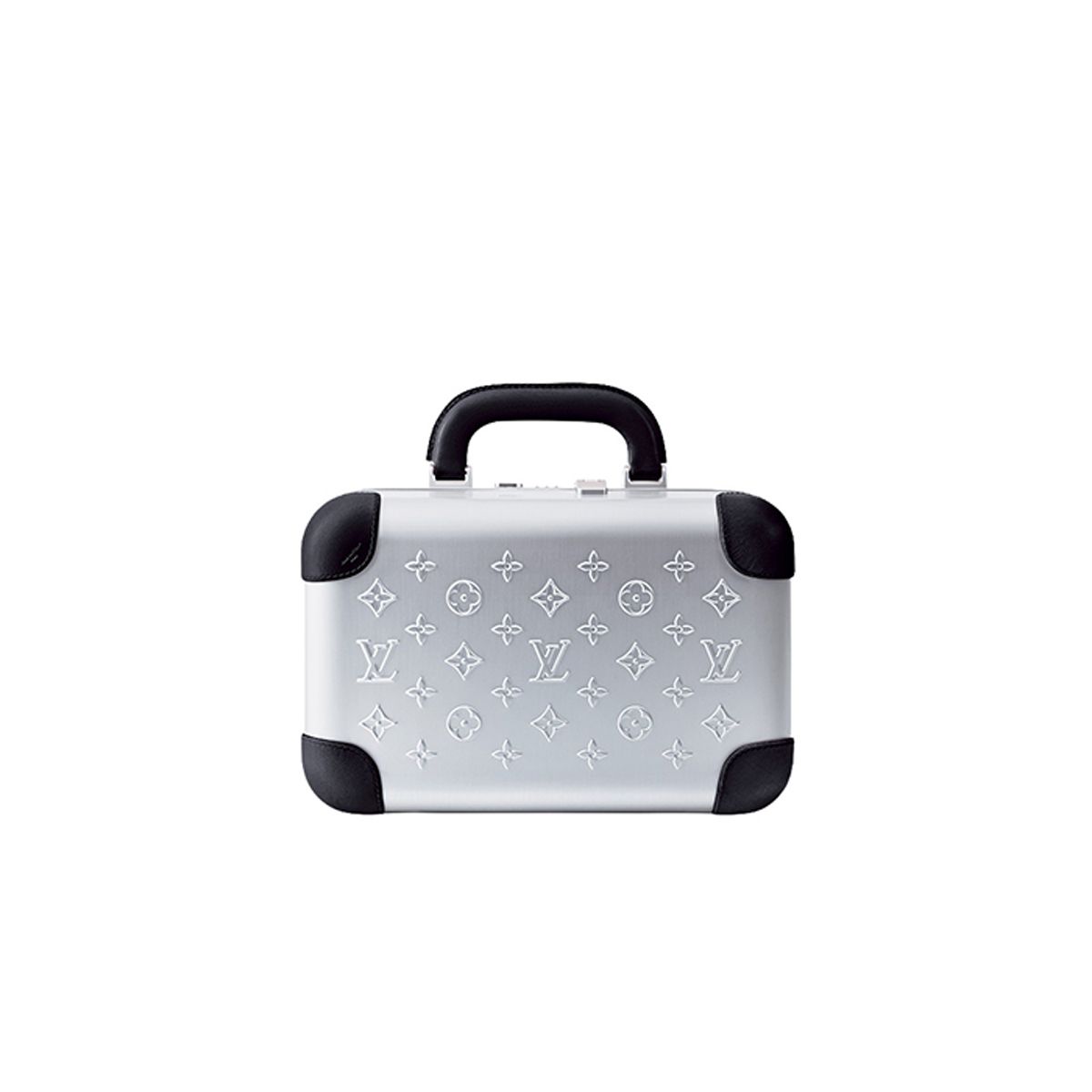 “ヴァニティ ケース・アルミニウム”［W34×H21×D17cm］¥510,400［予定価格］（ルイ・ヴィトン／ルイ・ヴィトン クライアントサービス）