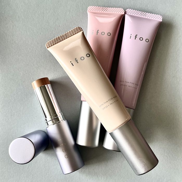イフウ フィックスファンデーション SPF30/PA++++ 全3種 ¥3,300、イフウ スキンフィルムポアベース 全3色（左から 01 ベージュ、02 ピンク、03 ラベンダー）各¥2,750