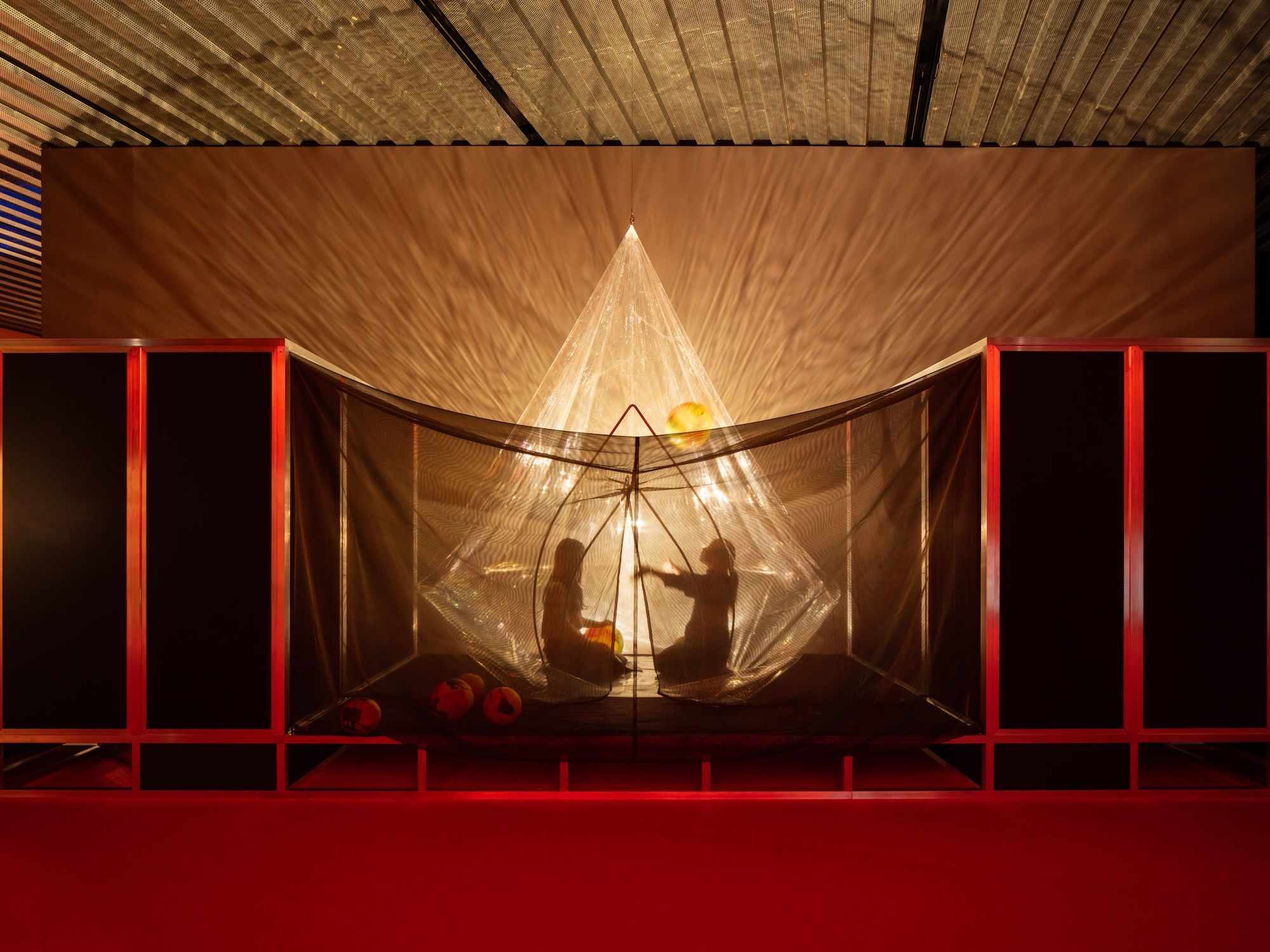 Lygia Clark_A casa é o corpo. Penetração, ovulação, germinação, expulsão ⓒ Cheolki