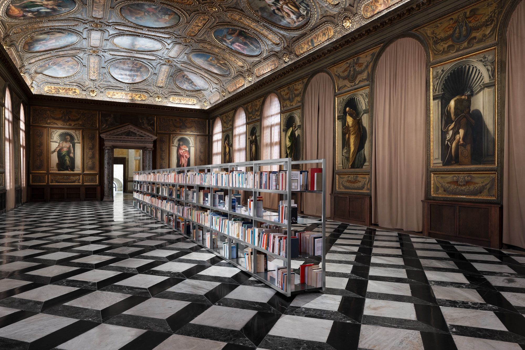 Lara Favaretto  Momentary Monument – The Library  Photo © T-Spac
