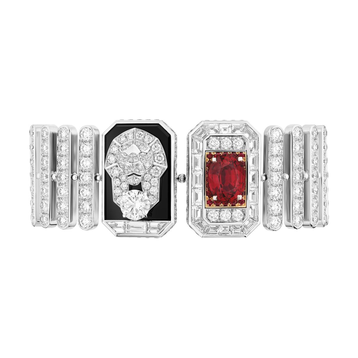 「リオン ミルネール」ブレスレット ¥258,390,000（参考価格）