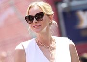F1モナコ・グランプリ2026、シャルレーヌ公妃が女神のような白のジャンプスーツで圧巻のオーラを放つ