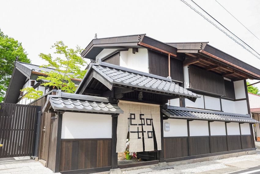 一棟貸しの文化邸宅「宿場esoto」で、土地の記憶に触れる旅を