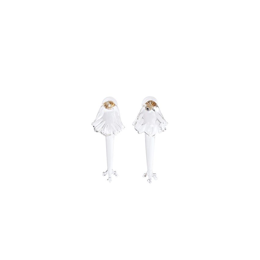 涼やか＆モードに決まるクリア小物