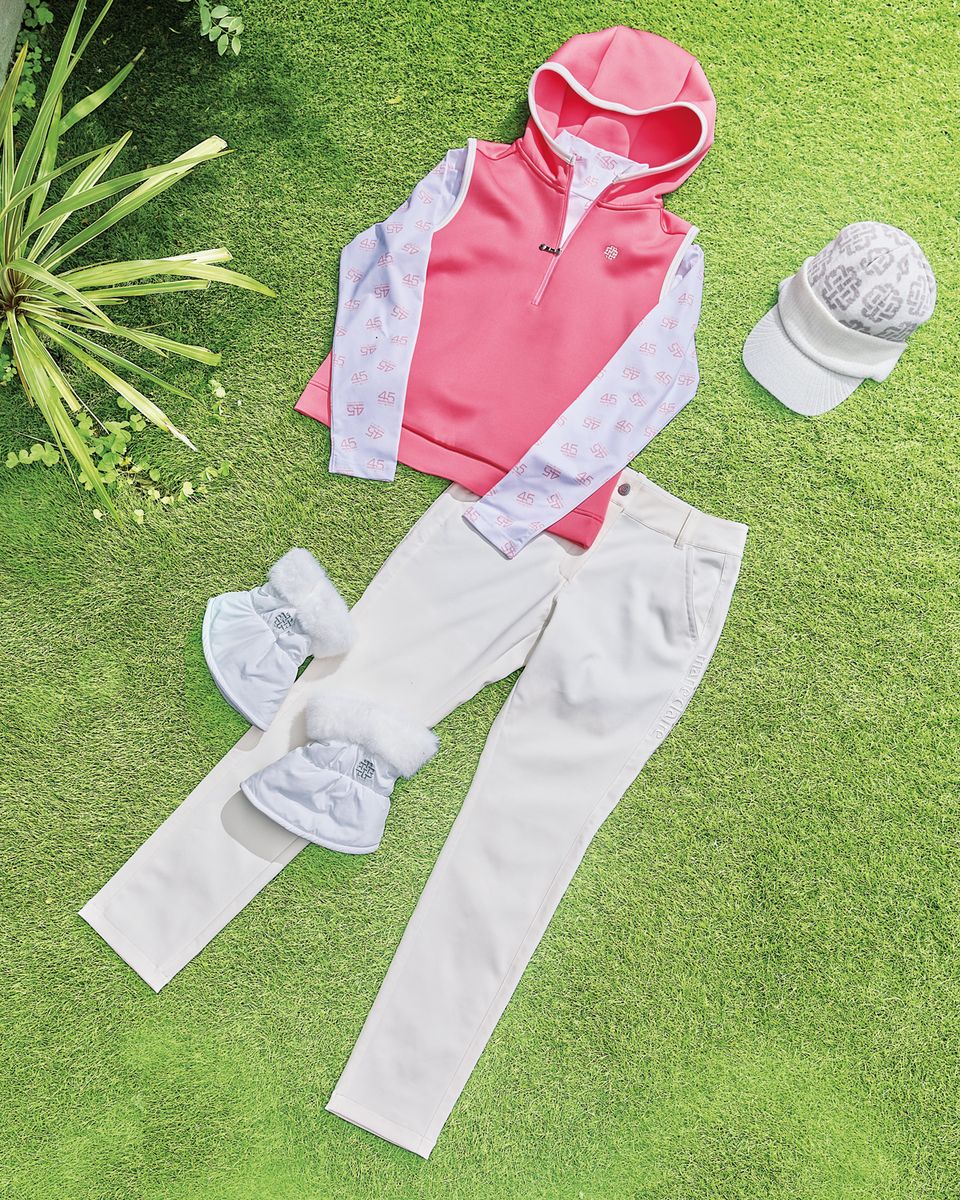ベストインナーセット&yen;13,200　パンツ&yen;9,240　ニットキャップ&yen;5,280　レッグウォーマー&yen;4,290（すべてマリ・クレール スポール／ニッキー）