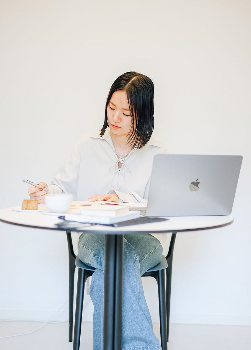What's on my Desk #02　佐原愛美さん
