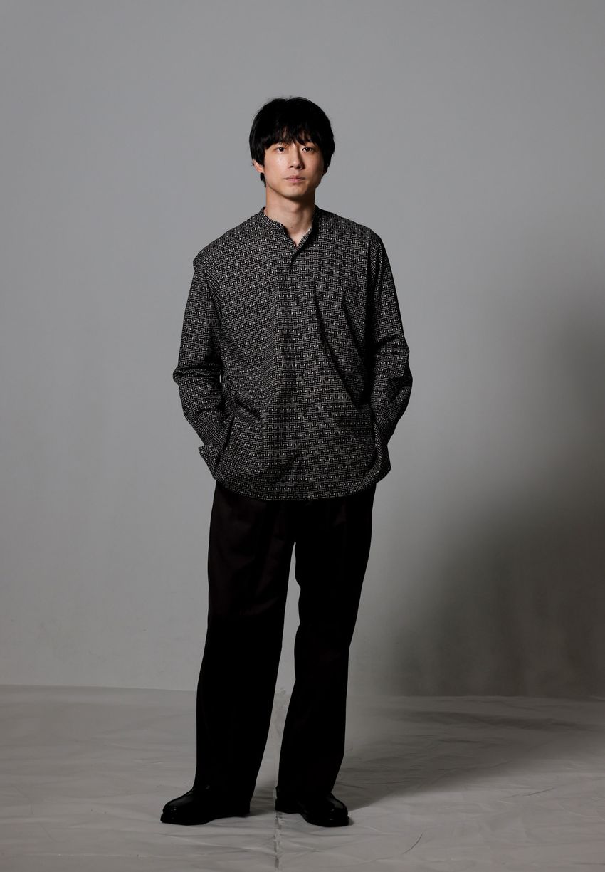 【坂口健太郎】映画『私はあなたを知らない、』主演インタビュー　「頭と心をフル稼働し続けた撮影現場」