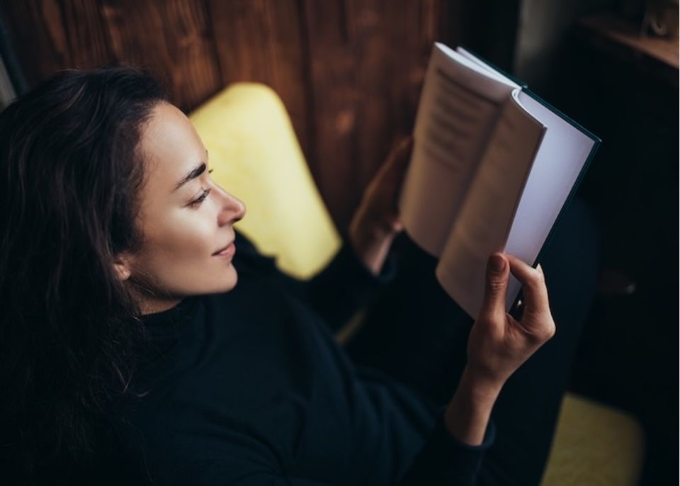 読書は脳の健康にいい！ 「どんな本を読むか」でさらなる意外なメリットが
