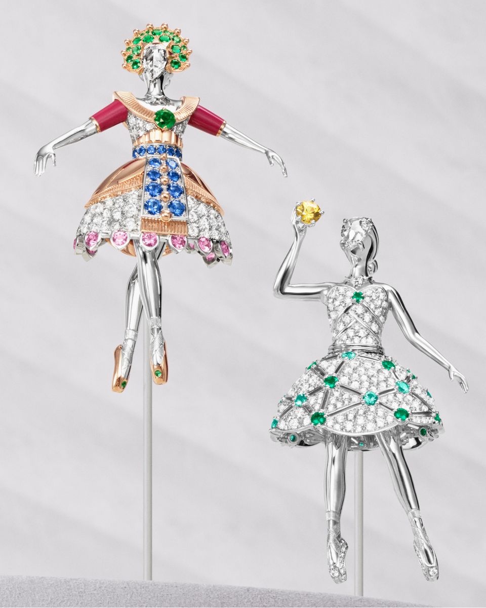 〈左〉レーヌ ドゥ シュマカン バレリーナ クリップ、〈右〉ペルセイド バレリーナ クリップ