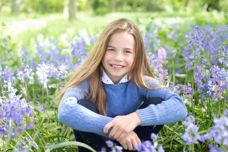 英シャーロット王女が7歳に。パパの幼い頃と瓜二つ。比べてみた！