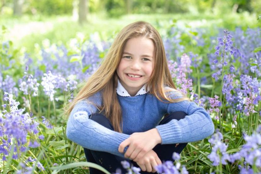 英シャーロット王女が7歳に。パパの幼い頃と瓜二つ。比べてみた！