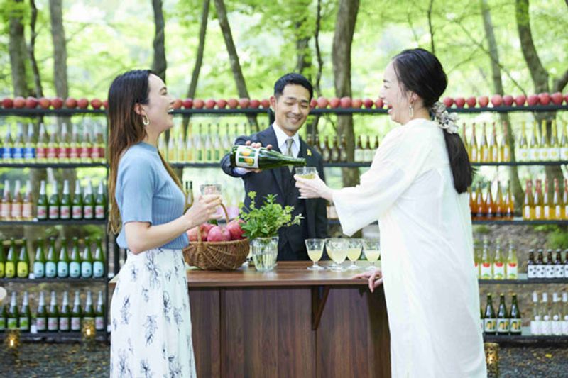【星野リゾート今だけバナシ】30種類！青森県産のりんごのお酒「シードル」を飲み比べ