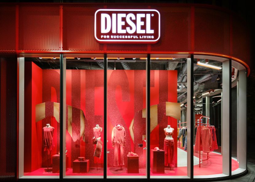 「DIESEL」最新のフラッグシップショップが、銀座のマロニエゲートにオープン